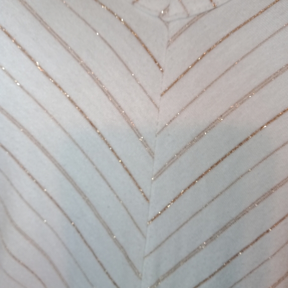 Dolman Gold Chevron Pattern V Neck Cold Shoulder Blouse - Picture 4 of 6